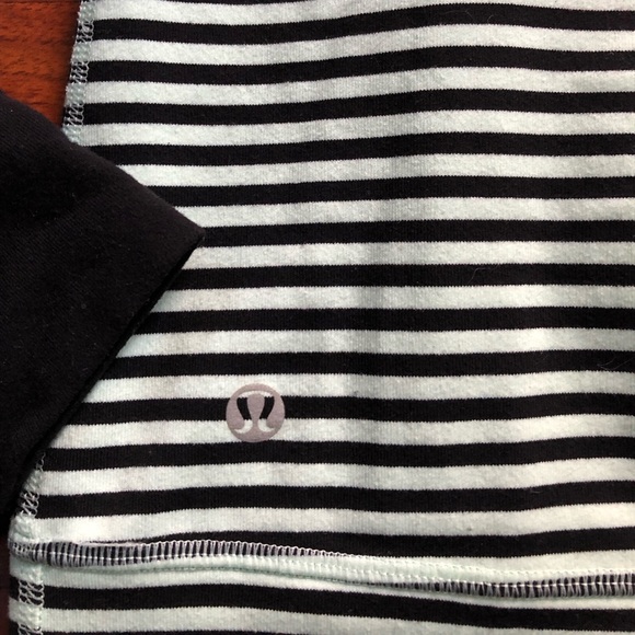 Lululemon Daily Yoga Jacket - Picture 12 of 12